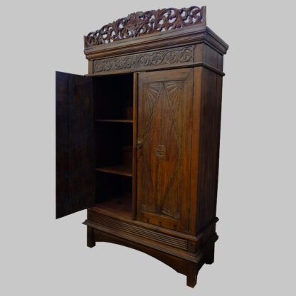 Antiker Schrank Teakholz, mit abnehmbarer Krone – Bild 2