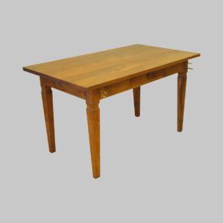 Esstisch aus altem Teakholz