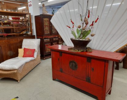 Rote Kommode / großes China Sideboard Antik – Bild 2