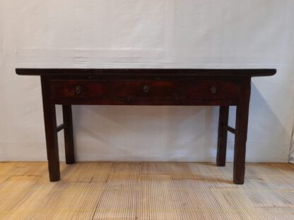 Antikes  Sideboard,  Altartisch mit drei Schüben .