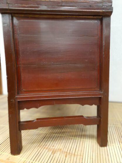 antiker 195 cm Fujian Schrank. Offenes Schnitzwerk, 6 Schubladen, Handmalerei – Bild 11