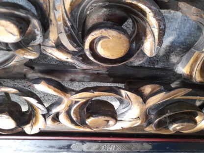 zwei Wandsegmente aus Japan-Tempel , 18 Jhdt.  Blattgold, plastisches Schnitzwerk Lotus – Bild 4