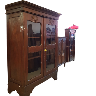 Große antike TEAK Vitrine, zerlegbar, mit one-panel-Seiten