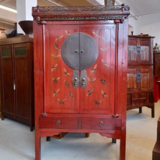 Antiker Hochzeitsschrank mit Krone, Asiaschrank Hartholz