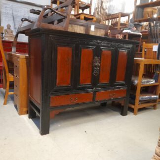 Antike Kommode Schwarz-Rot Breite140cmxHöhe109cm