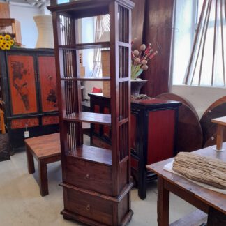 Regal aus altem Teakholz, mit großen Schubladen